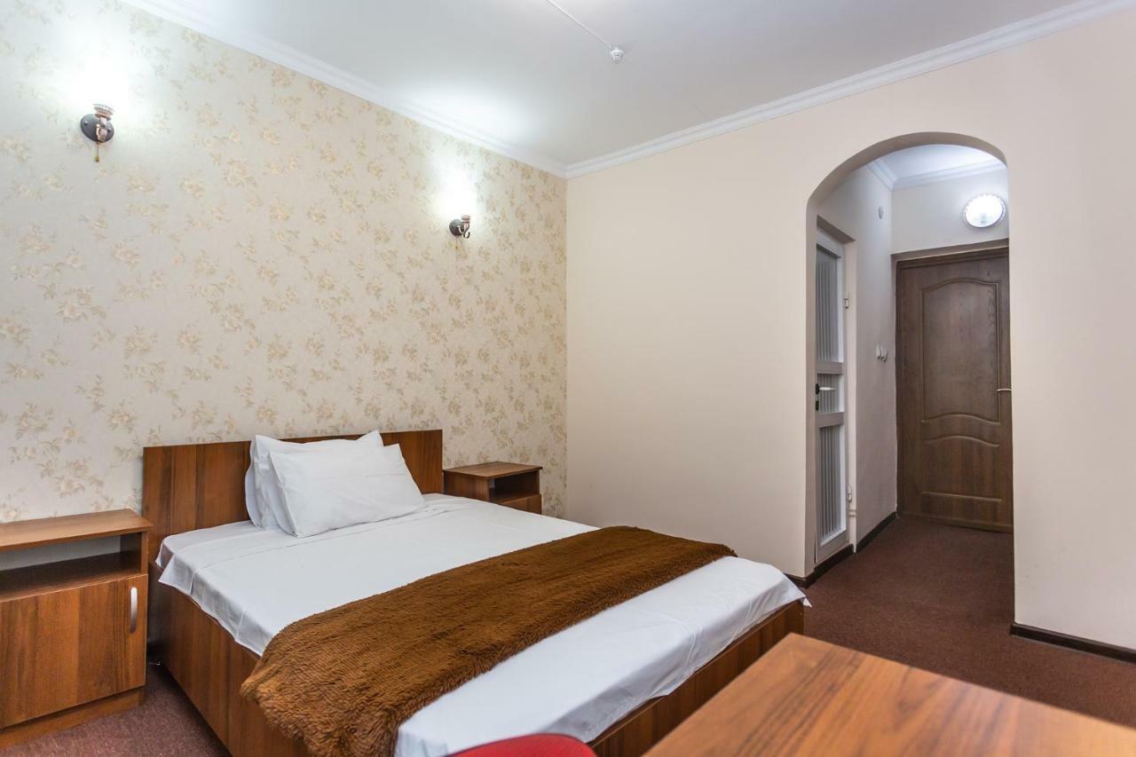 Asson Hotel Termez Kültér fotó